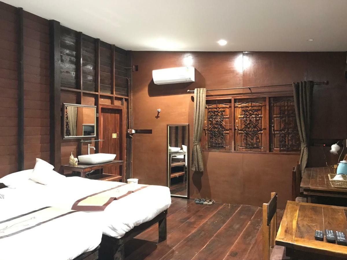 Reuan Vilawan Ratchaburi Exterior foto