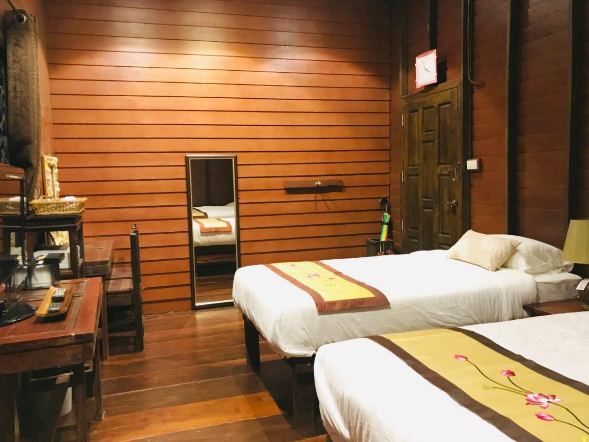 Reuan Vilawan Ratchaburi Exterior foto
